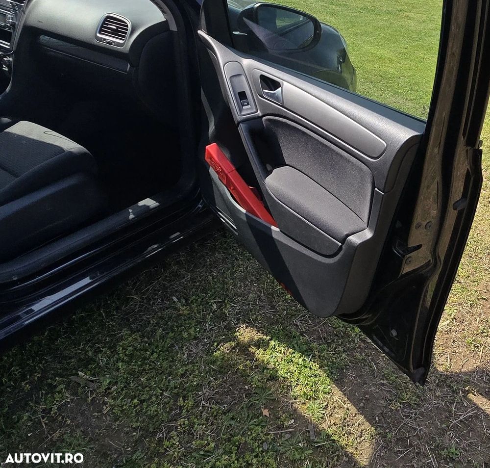 Volkswagen Golf - 11