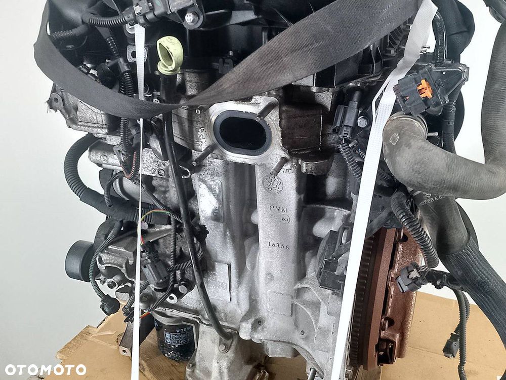 SILNIK CITROEN C3 III HM05     10XVA7 1.2 VTI - 6