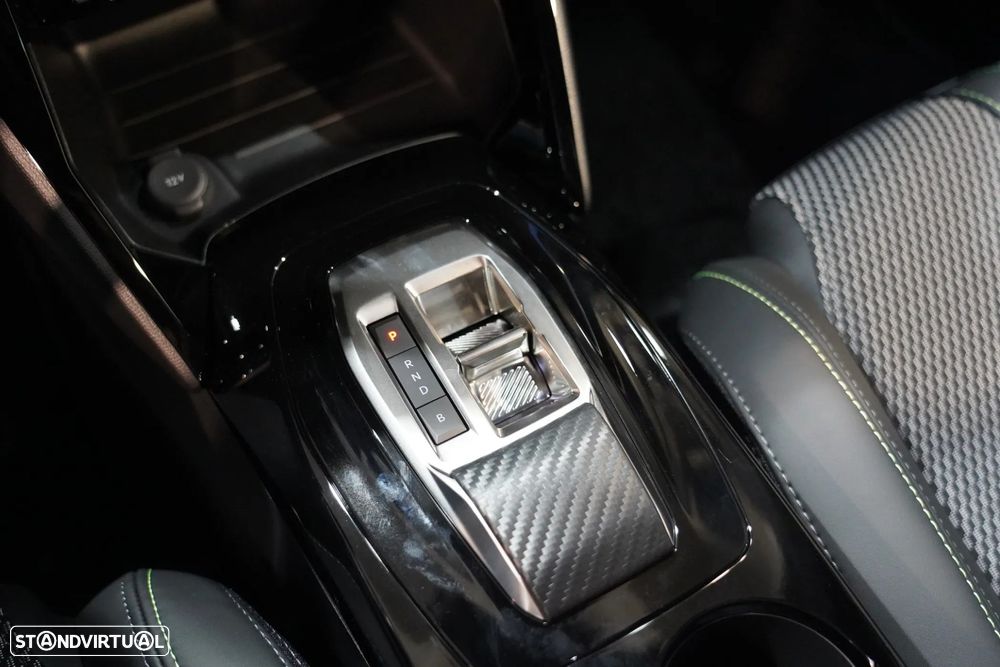 Peugeot e-2008 - 21