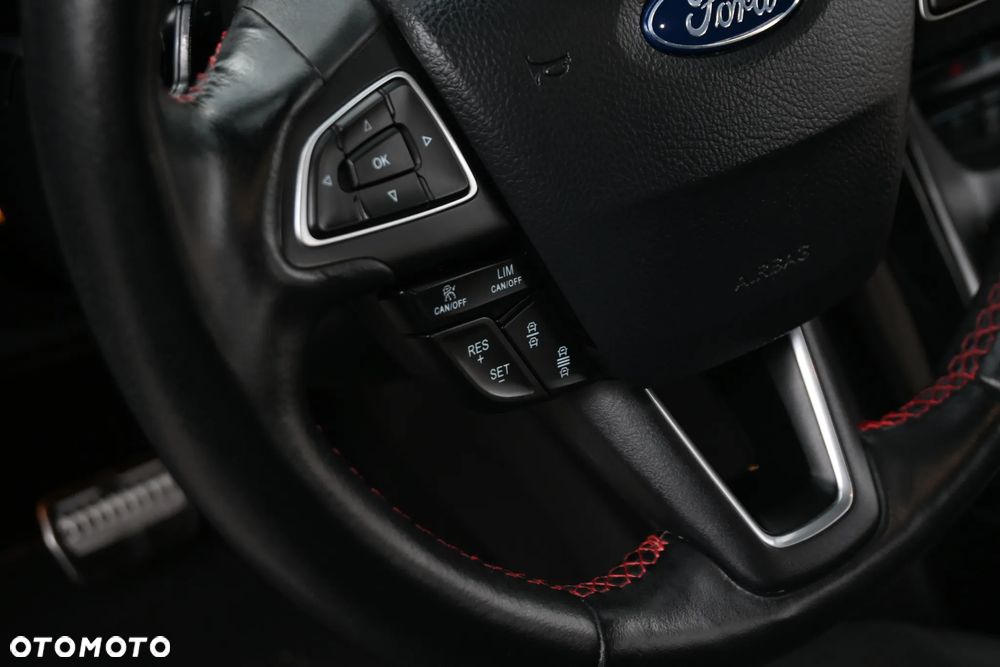 Ford Kuga 1.5 EcoBoost 4x4 ST-Line - 36