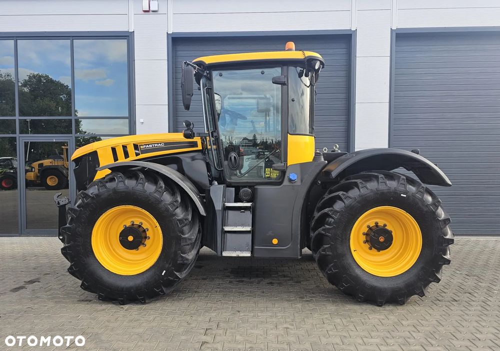 JCB FASTRAC 4220 - 7