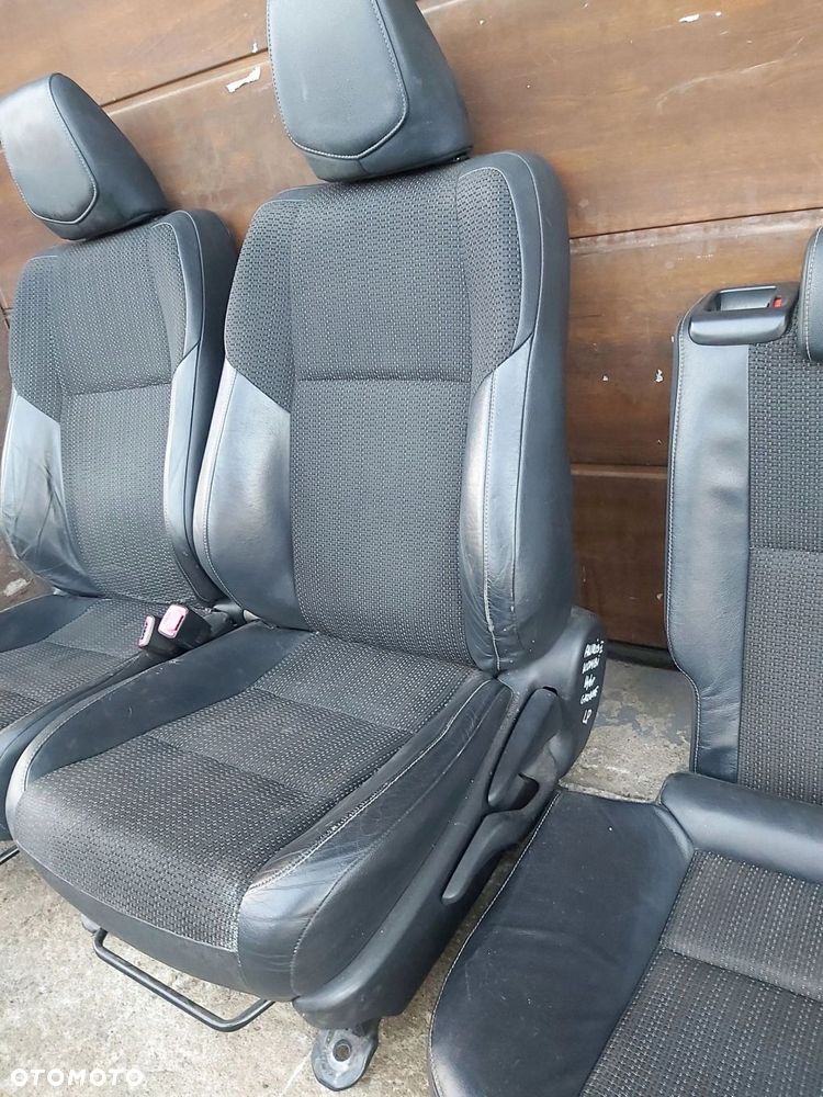 Toyota Auris II fotel skóra przód tył kanapa lewy prawy Komplet - 3