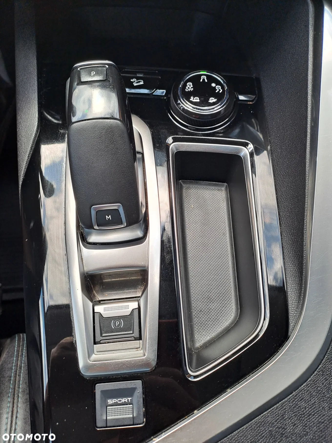 Peugeot 5008 1.6 PureTech Crossway S&S EAT8 - 32