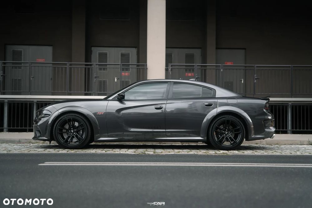 Dodge Charger 6.4 Scat Pack Widebody - 9