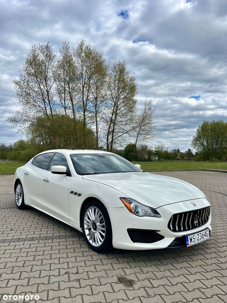 Maserati Quattroporte - 1