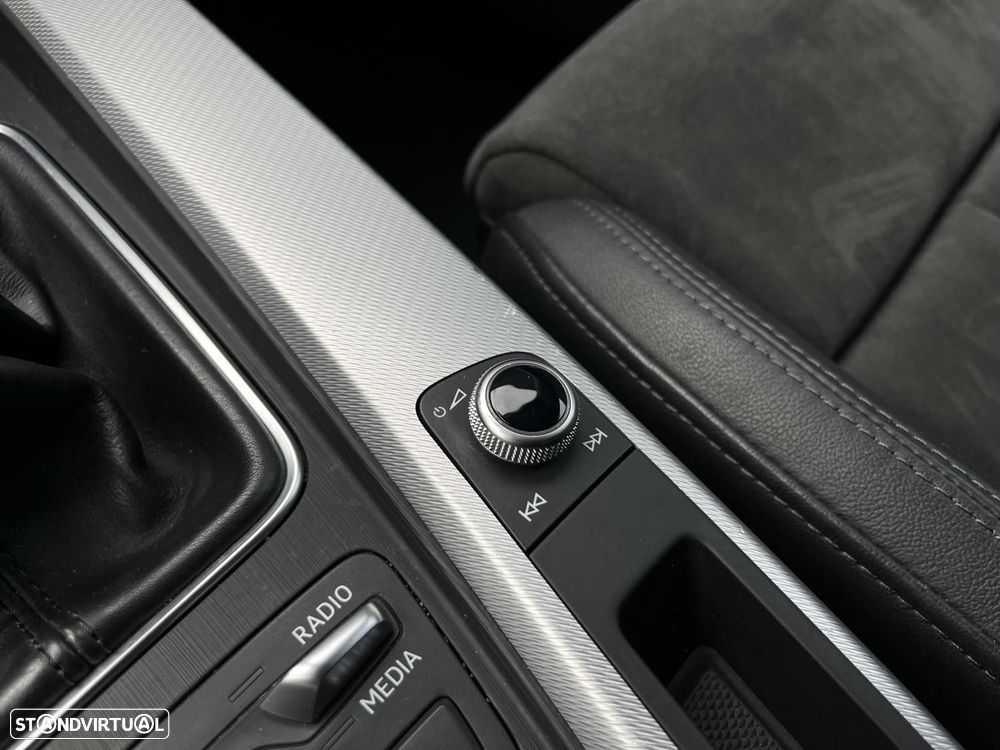 Audi A4 Avant 2.0 TDI S-line - 46