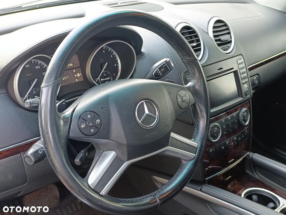 Mercedes-Benz GL 450 4Matic 7G-TRONIC - 8