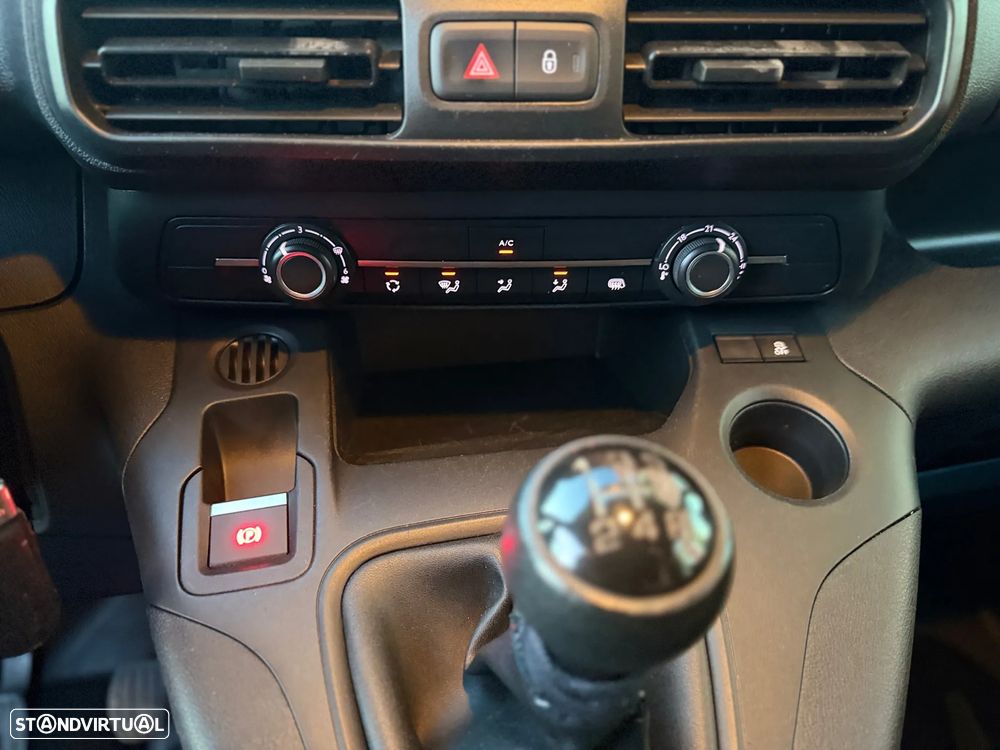 Peugeot Partner - 8