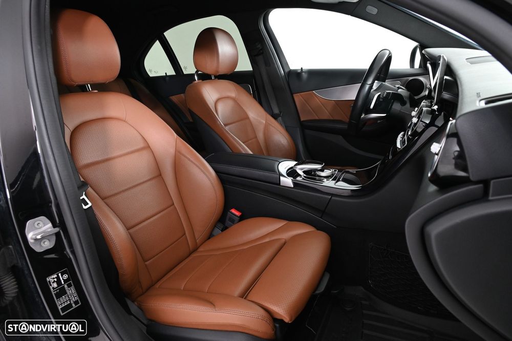 Mercedes-Benz C 220 d AMG Line - 4