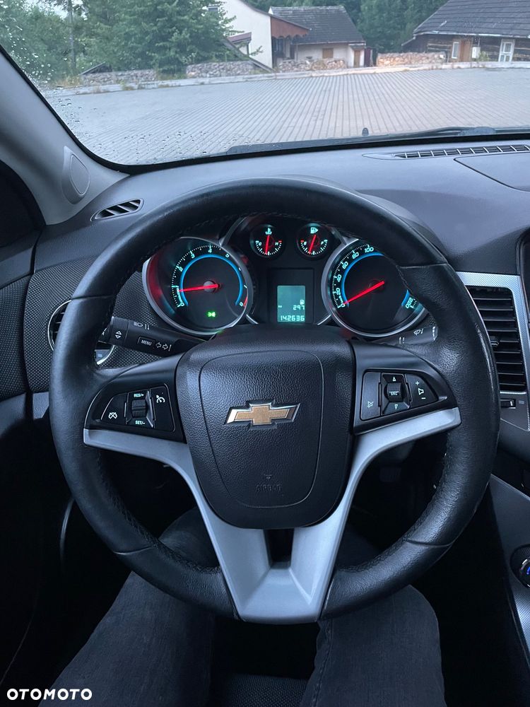 Chevrolet Cruze 1.8 LTZ - 10