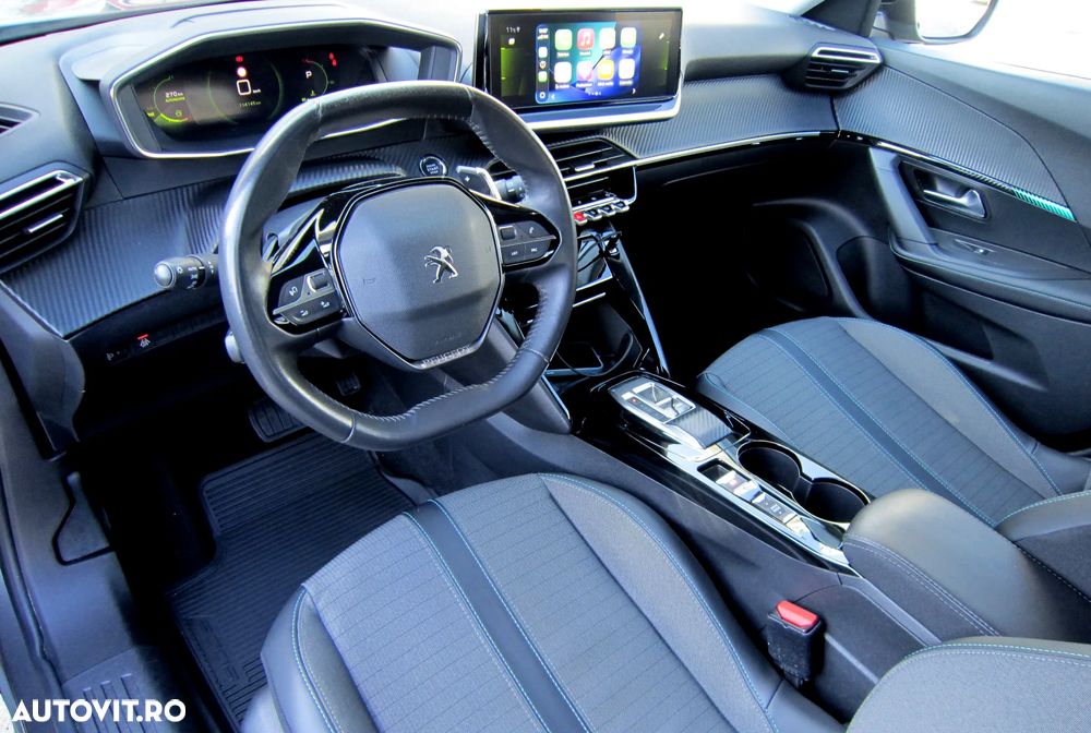 Peugeot 2008 1.5 BlueHDI EAT8 STT Allure Pack - 19