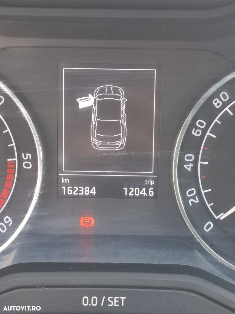 Skoda Superb 2.0 TDI DSG Style - 5