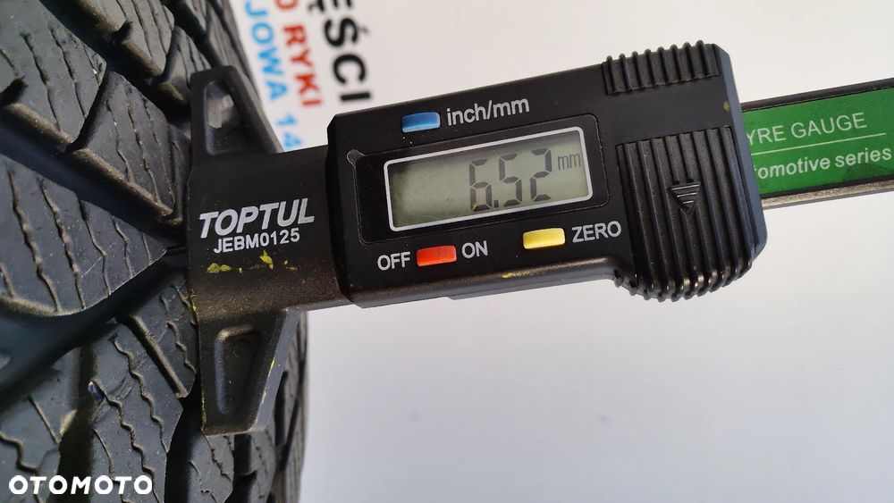 195/55R15 85H YOKOHAMA BluEarth winterV905 2017r - 3