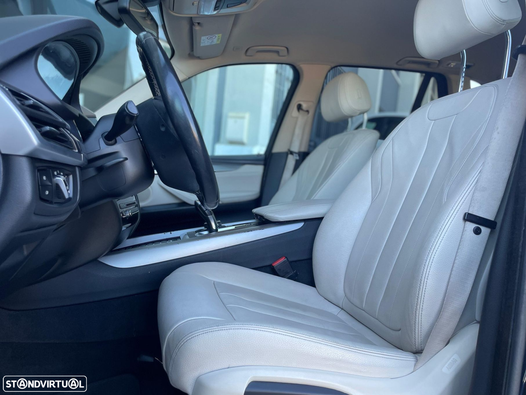 BMW X5 25 d sDrive Comfort 7L - 4