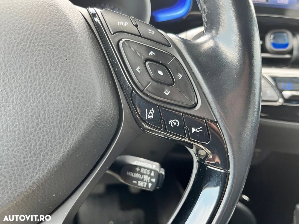 Toyota C-HR - 18