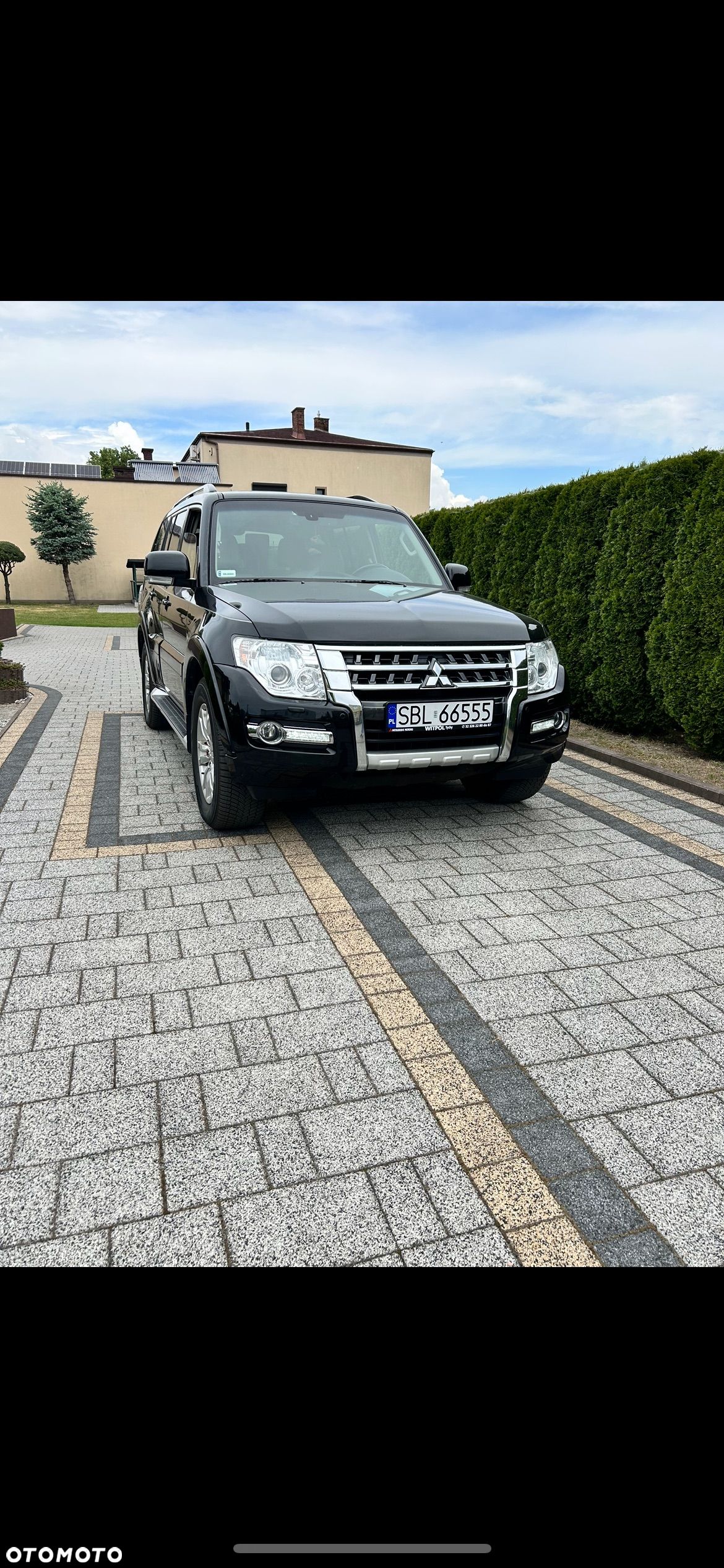 Mitsubishi Pajero - 1