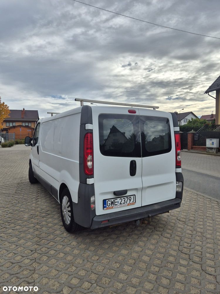 Opel vivaro - 8