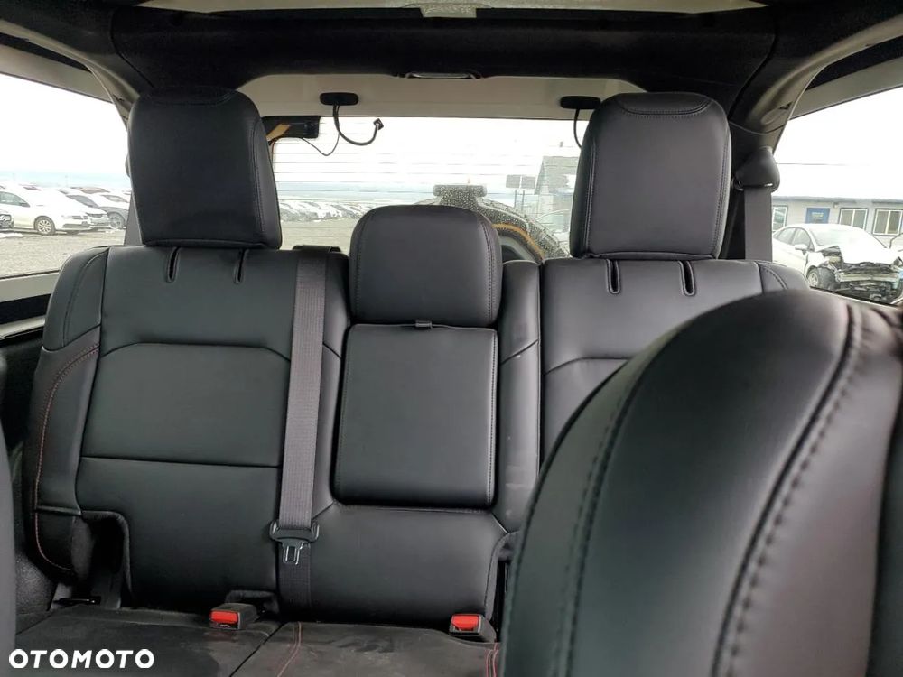 Jeep Wrangler - 11