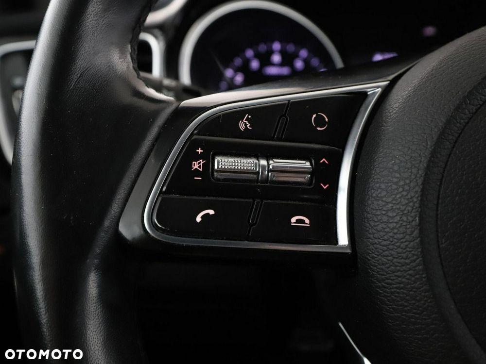 Kia Ceed 1.4 T-GDI OPF Vision - 32