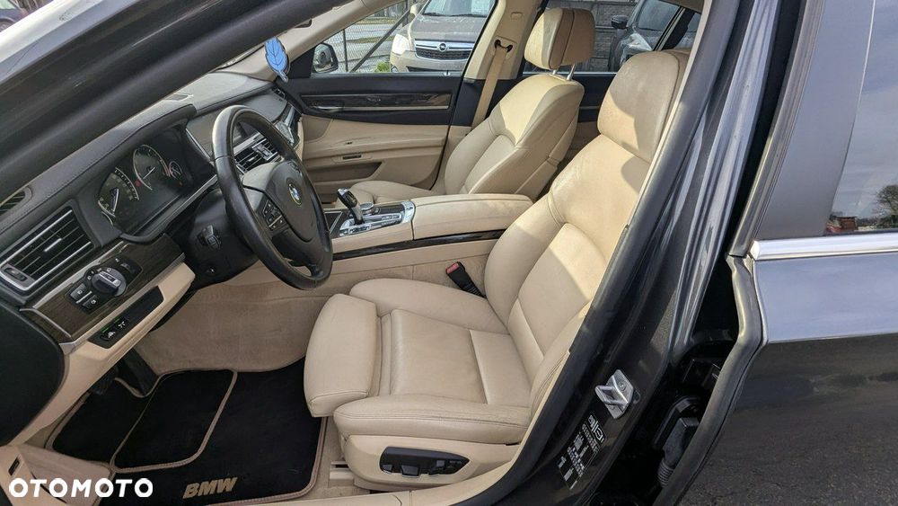BMW Seria 7 - 14