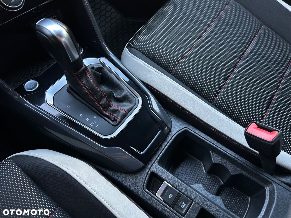 Volkswagen T-Roc 1.5 TSI GPF ACT Premium DSG - 25