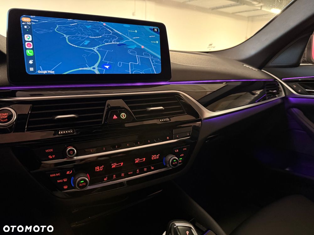 BMW Seria 5 520d M Sport Edition - 16