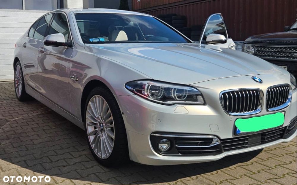 BMW Seria 5 530d xDrive Luxury Line - 1