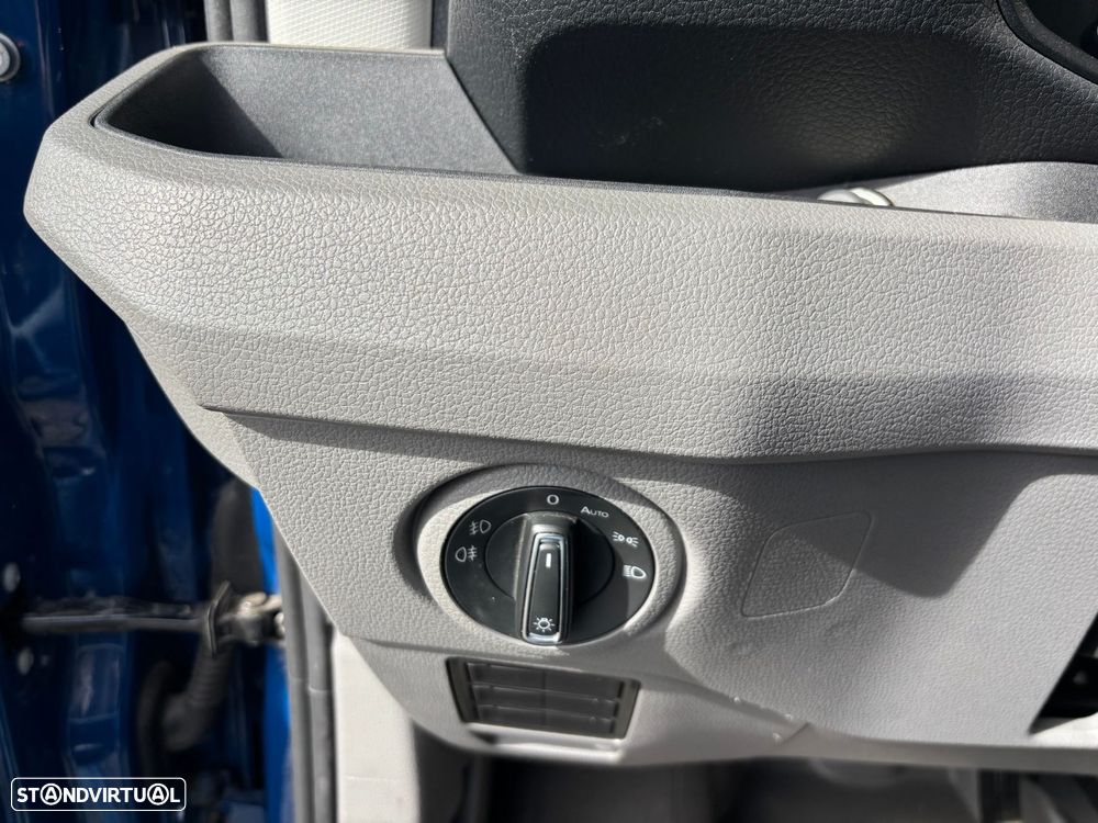 VW Crafter Electrica 3 Lugares - 14
