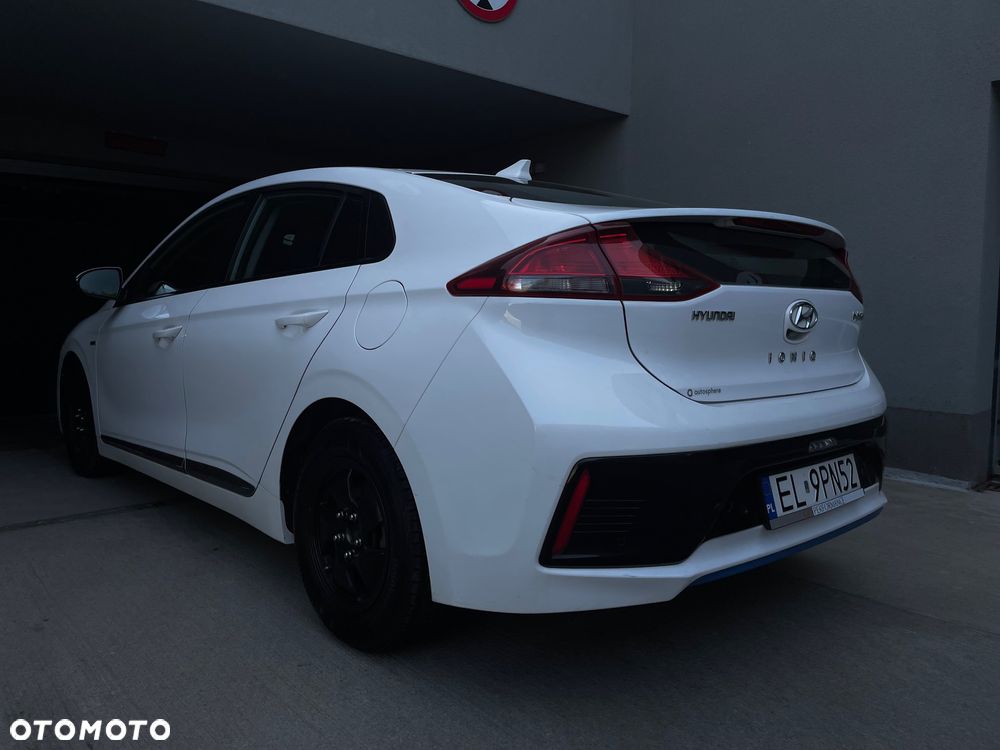 Hyundai IONIQ 1.6 GDI Style - 24