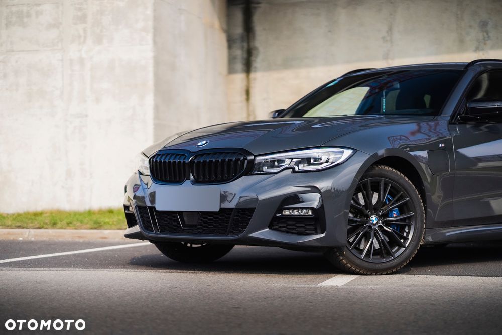 BMW Seria 3 330i Edition M Sport Shadow - 3