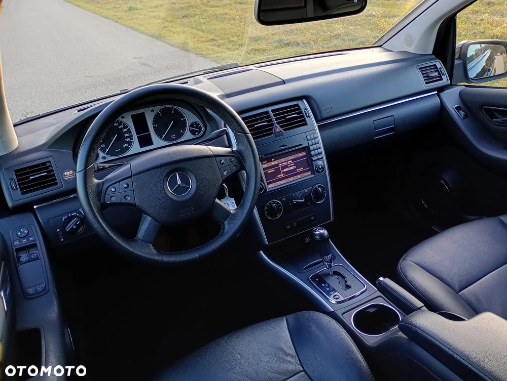 Mercedes-Benz Klasa B 200 CDI Autotronic Special Edition - 20