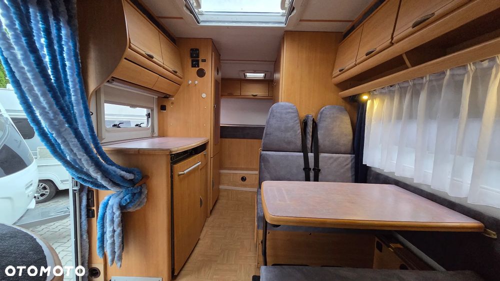 Mercedes-Benz Sprinter LMC - 16