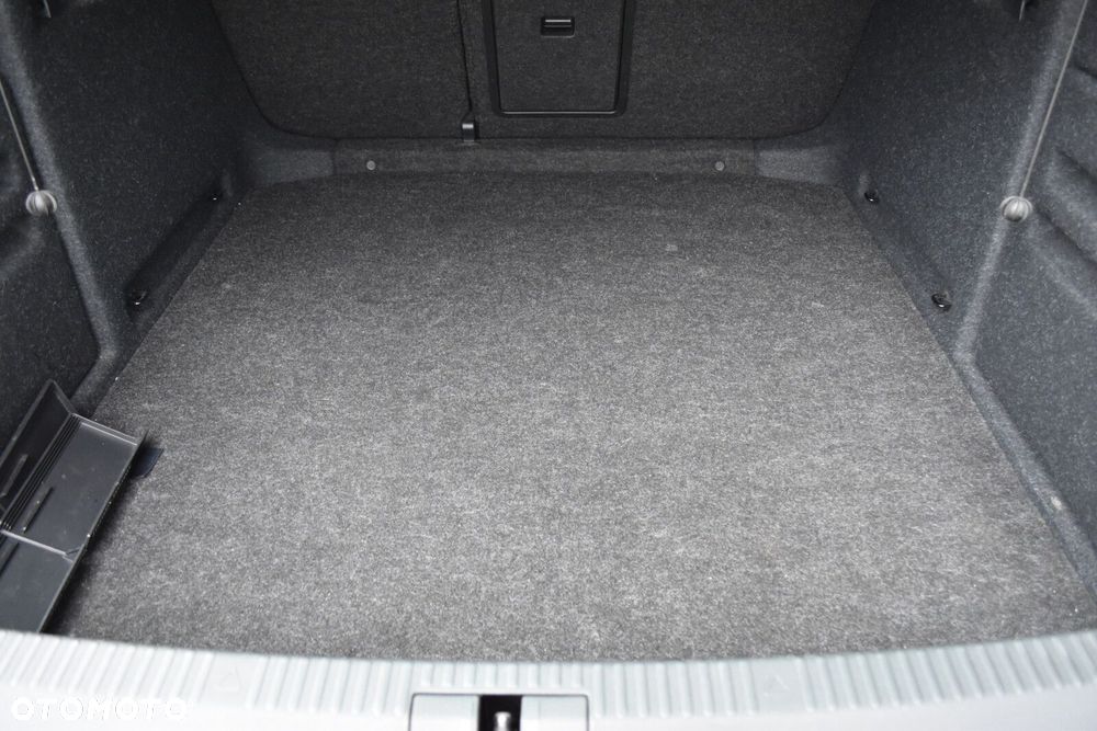 Skoda Superb 2.0 TDI SCR Ambition DSG - 29