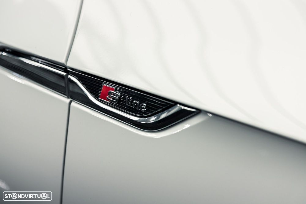 Audi A5 Cabrio 40 TFSI S tronic S line - 13