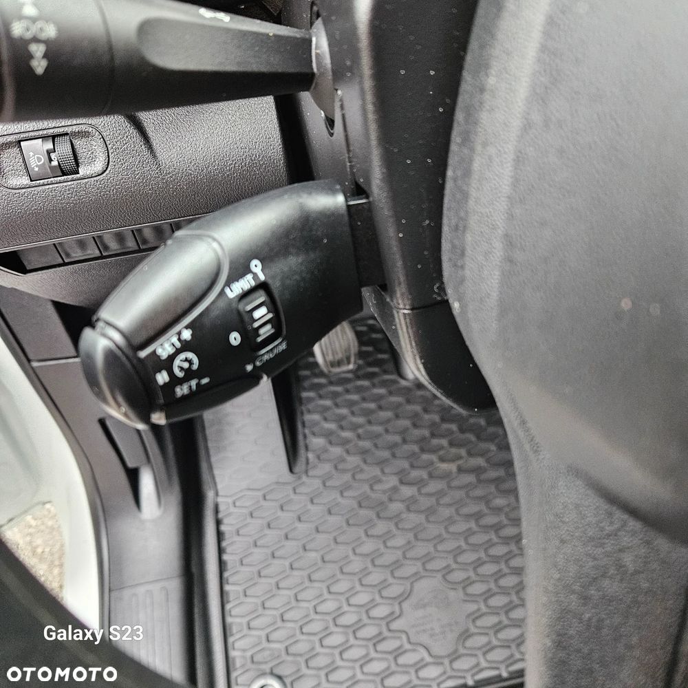 Citroën BERLINGO - 19