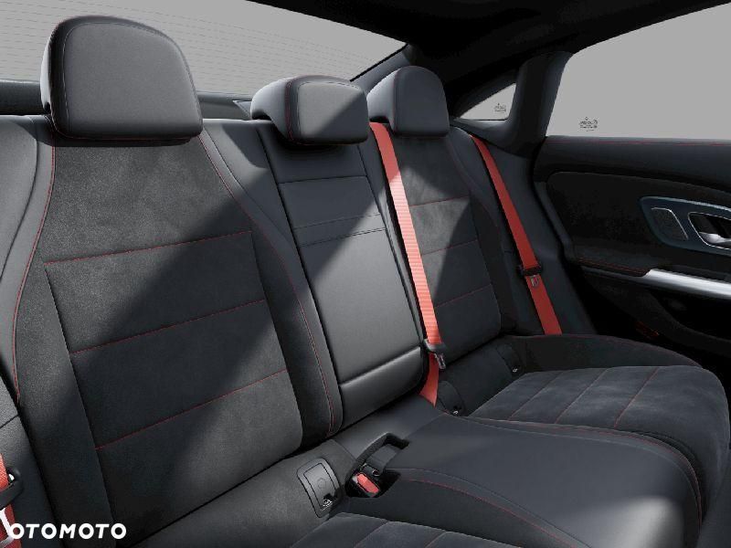 Mercedes-Benz CLA - 8