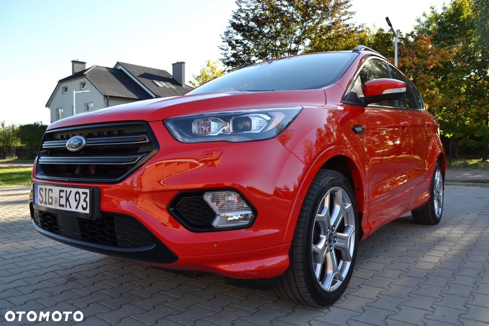 Ford Kuga 1.5 EcoBoost 2x4 ST-Line - 13