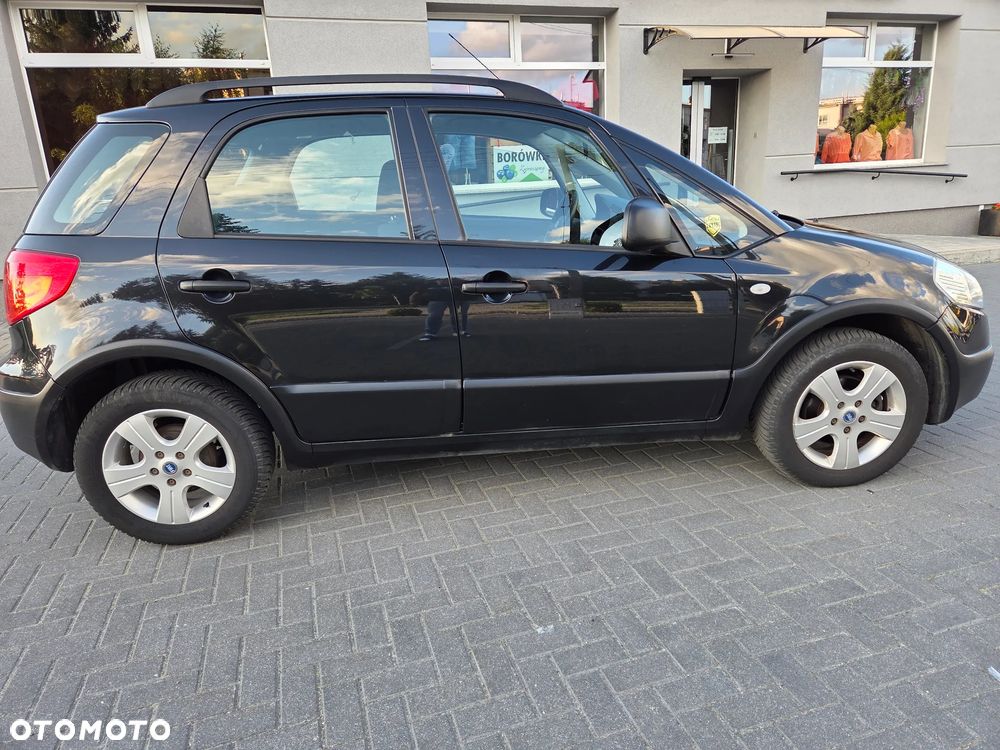 Fiat Sedici 1.6 16V 4x2 Emotion - 8