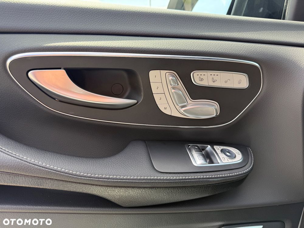 Mercedes-Benz Klasa V 300 d 4-Matic 9G-Tronic Avantgarde (d³ugi) - 17