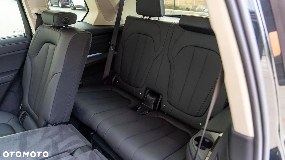 BMW X7 xDrive40i - 25