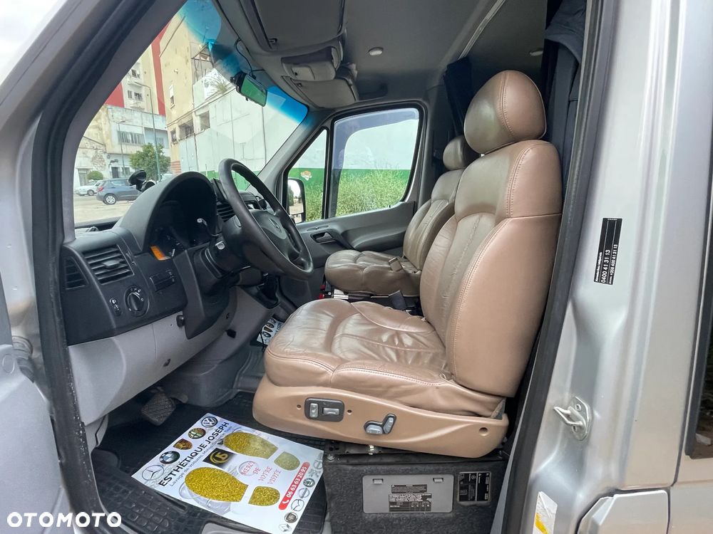 Mercedes-Benz Sprinter - 30