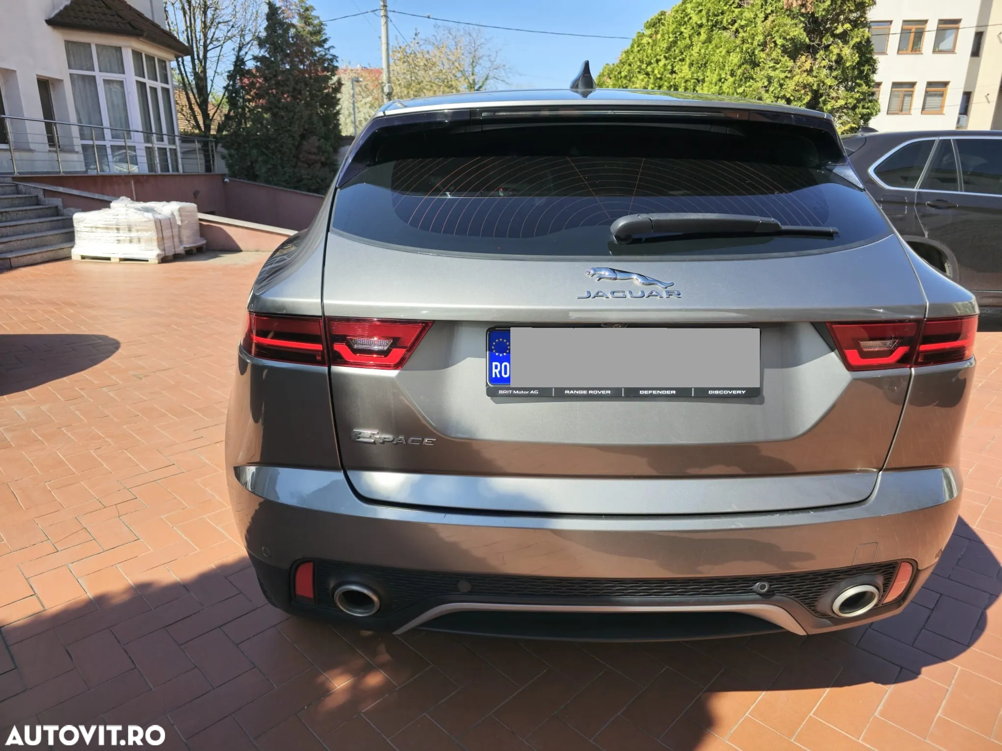 Jaguar E-Pace P200 AWD SE - 7