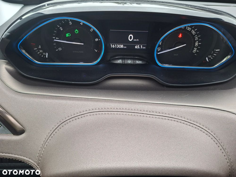 Peugeot 2008 120 VTI Allure - 18