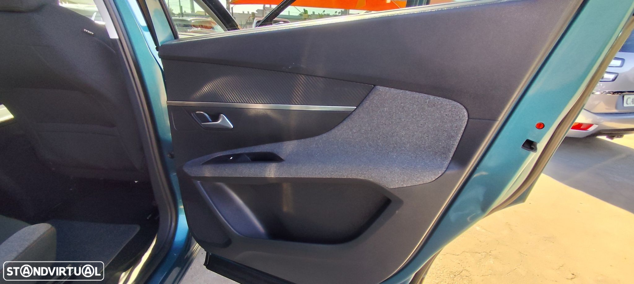 Peugeot 5008 1.6 BlueHDi Allure EAT6 - 12