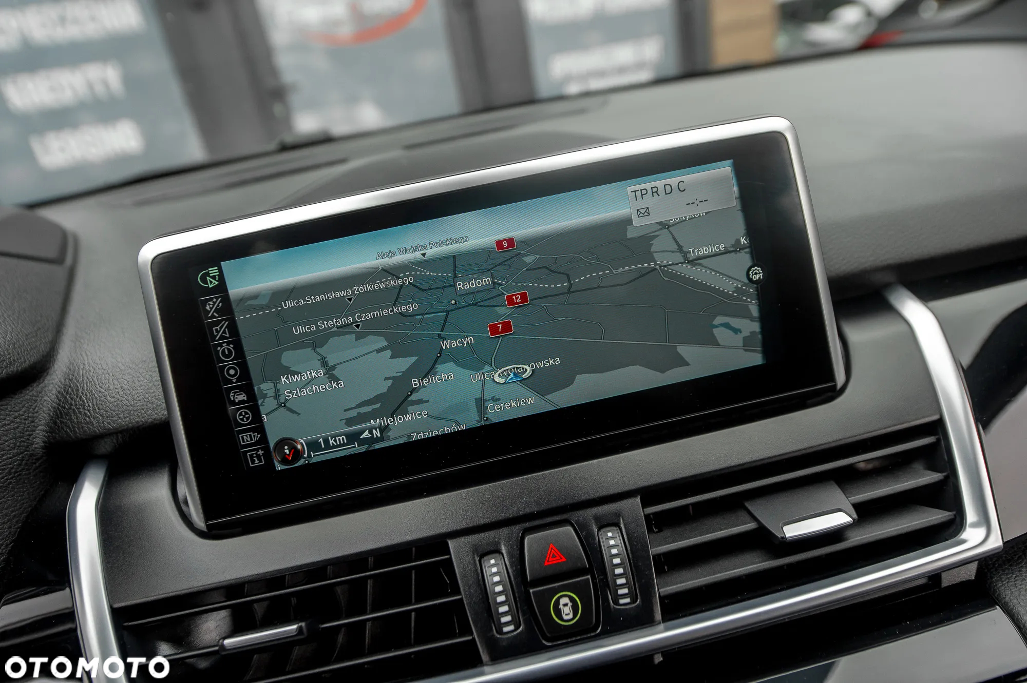 BMW Seria 2 220d Active Tourer xDrive M Sport - 34
