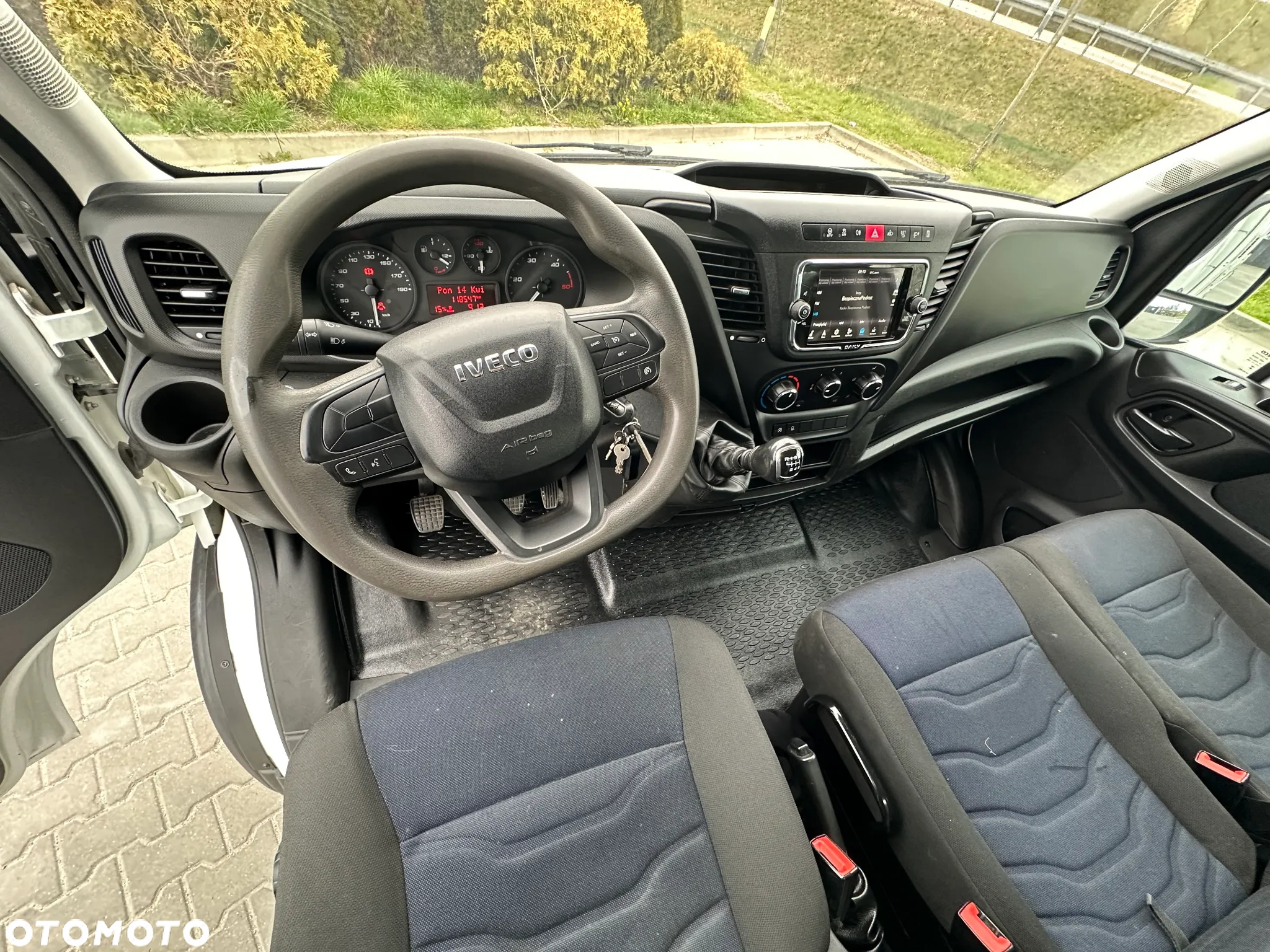 Iveco Daily 35s14 Wywrotka + Skrzynia Narzędziowa - 13