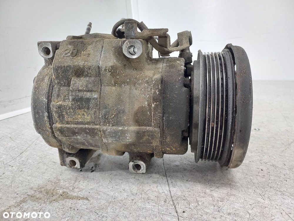 POMPA, SPRĘŻARKA KLIMATYZACJI TOYOTA SIENNA II MC447260-8770 DENSO 3.3 V6 - 1