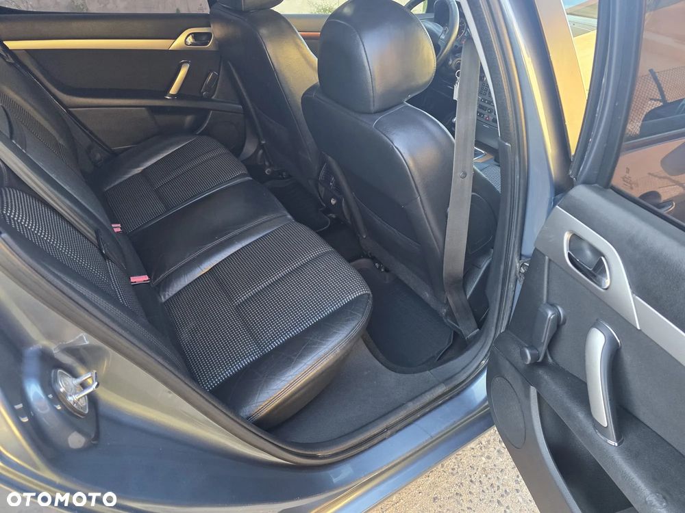 Peugeot 407 - 5