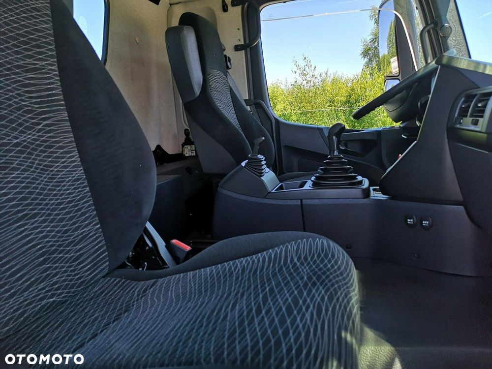 Mercedes-Benz Arocs 3251 Hakowiec 8x4 Palfinger Manual Euro 6 Niski Przebieg! - 37