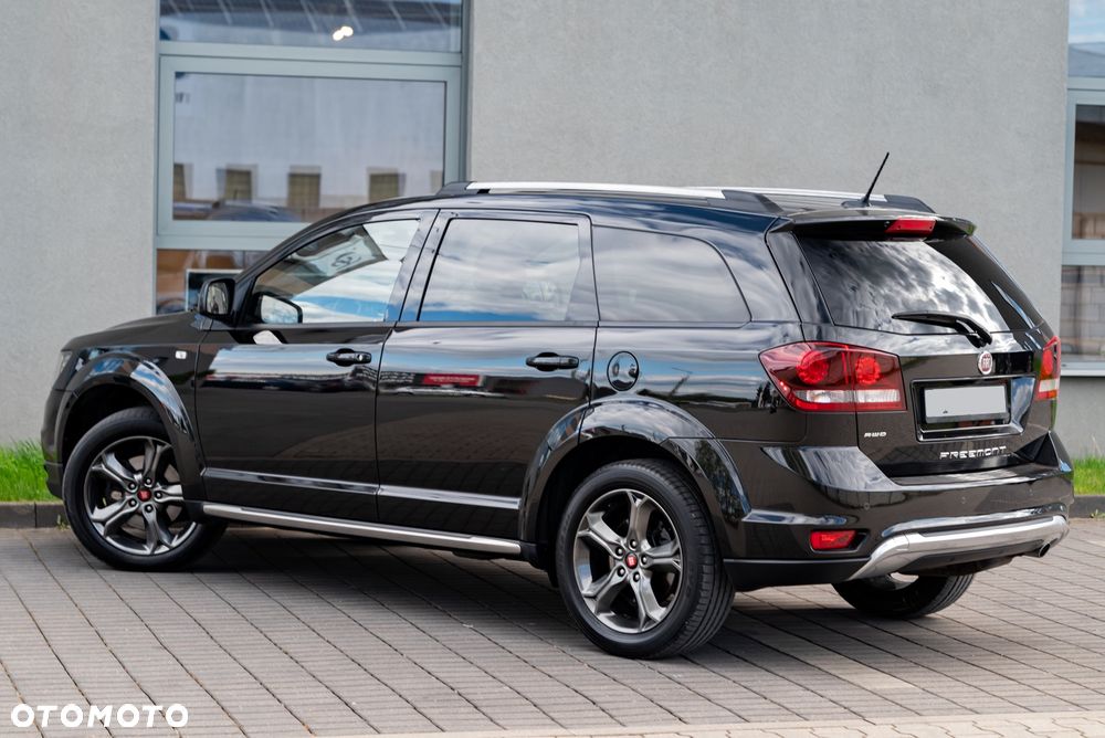 Fiat Freemont 2.0 Multijet 16V DPF Automatik Allrad Black Code - 13